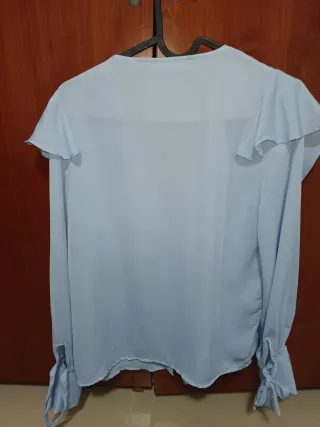 Camisa Zara volantes azul