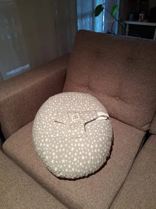 Cojín de lactancia estrellas