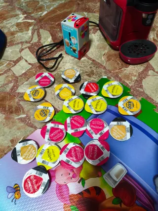 Cafetera Tassimo Bosch Roja