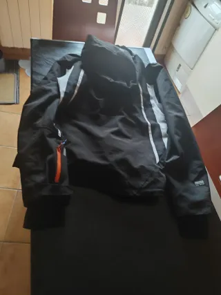 Giubbotto da sci nero e arancione Taglia M