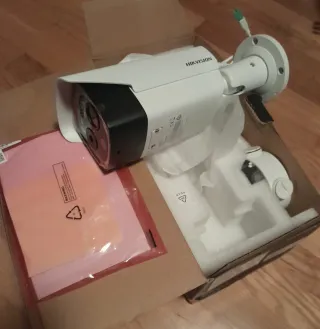 Cámara IP Hikvision DS-2TD2628-3/QA