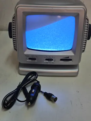 TV Portátil y Radio TV200