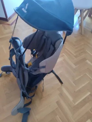 Mochila de Montaña ( bebe) Deuter