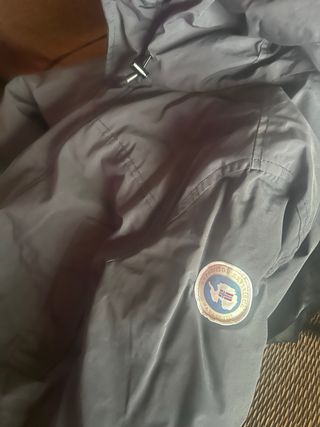 Chaqueta Napapijri gris hombre sin estrenar
