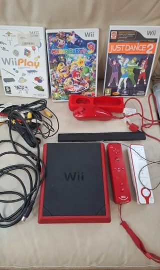 Consola Nintendo Wii Roja y Negra