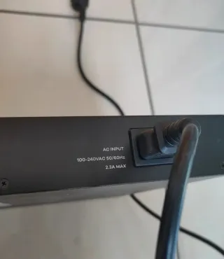 Switch Zyxel 24 porte Gigabit PoE+ 170W