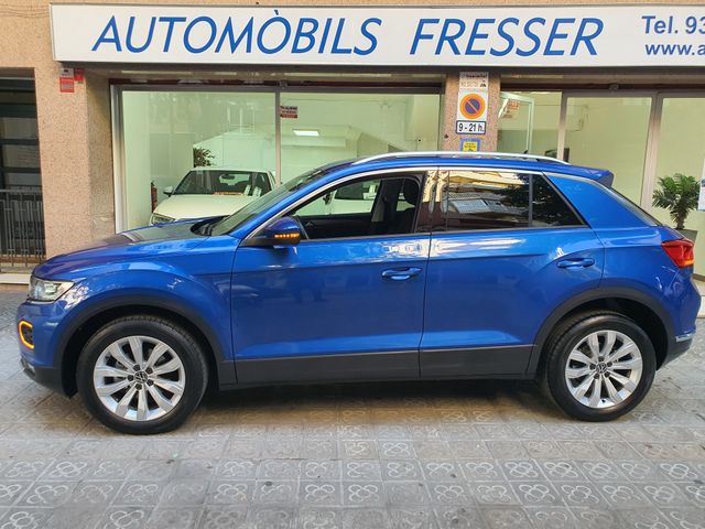 Volkswagen T-Roc 150CV DSG7 AUTOMÁTICO AÑO 2021