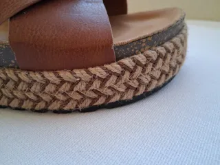 Sandalias como Nuevas. Talla 36