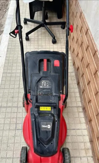 Tosaerba Elettrico Newton