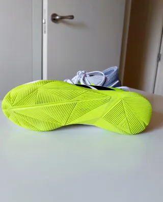 Zapatillas fútbol sala niño Adidas Talla 36.5