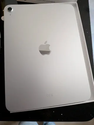 iPad 11 2025 Nuevo en su caja 128gb