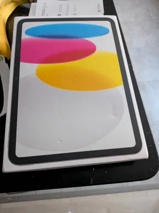 iPad 11 2025 Nuevo en su caja 128gb