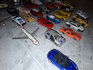 Lote coches miniatura varias épocas