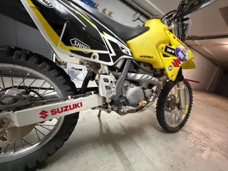 Suzuki DR-Z 400cc Enduro 2001
