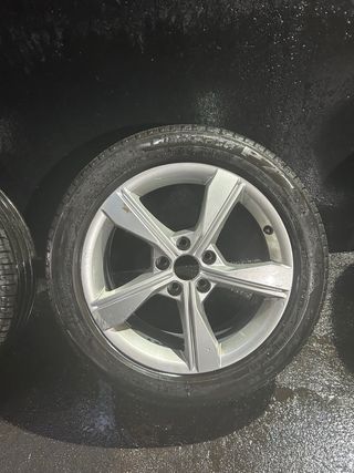 Llantas Audi A4 B9 R17 Runflat 30%