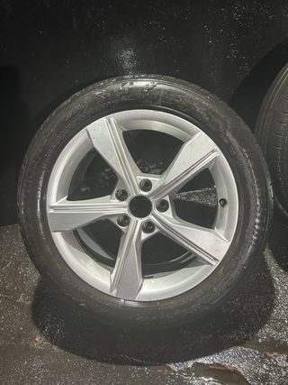 Llantas Audi A4 B9 R17 Runflat 30%