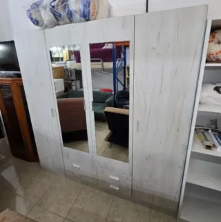 Armario 4 puertas con espejos