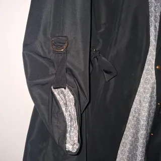 Gabardina negra larga