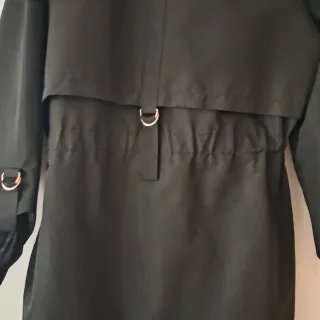 Gabardina negra larga