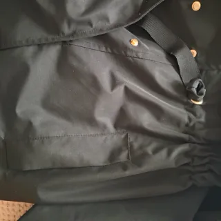 Gabardina negra larga