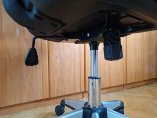 Silla de oficina ergonómica regulable