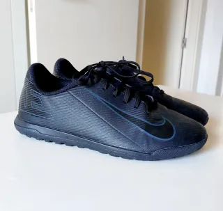 Zapatillas Nike multitaco niño Talla 38