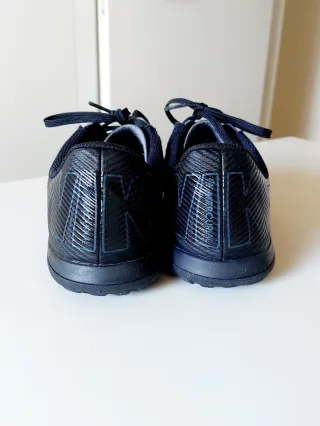 Zapatillas Nike multitaco niño Talla 38