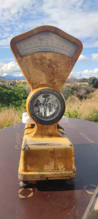 Báscula antigua Mobba Naranja