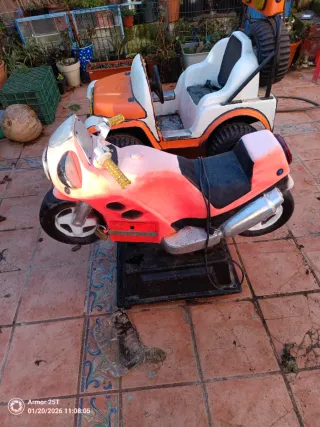 Coche infantil a monedas