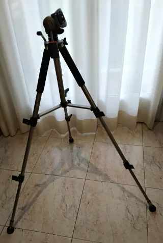 Trípode Hama para cámara