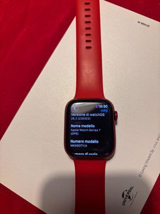Apple Watch 7 45mm Rosso