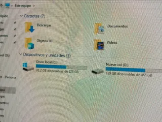 Ordenador Dell.  Xeon . 24Gb. 512 + 256 +1050