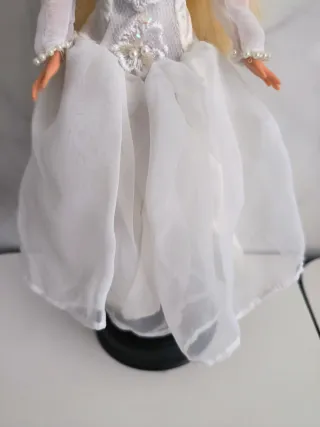 Barbie in abito da sposa