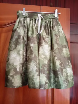 Traje Niña Ceremonia Talla 8-10 Años, tejido Muare