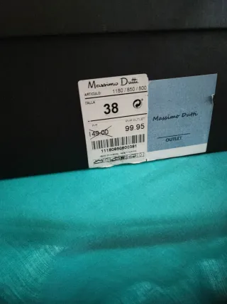 Botas negras de cordones de piel y para el agua