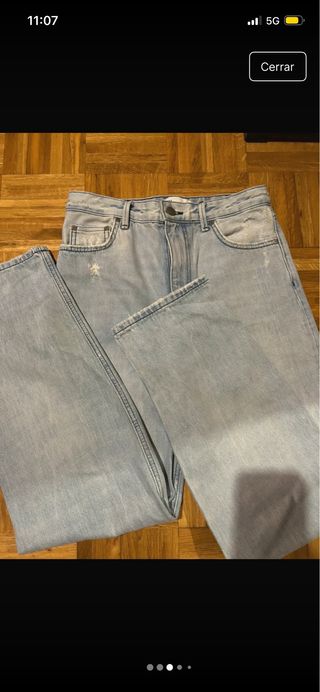 Pantalón vaquero Zara azul claro
