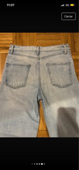 Pantalón vaquero Zara azul claro