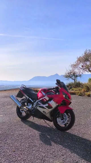 Honda CBR 600F4i 35.000km