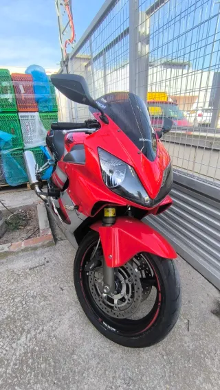 Honda CBR 600F4i 35.000km