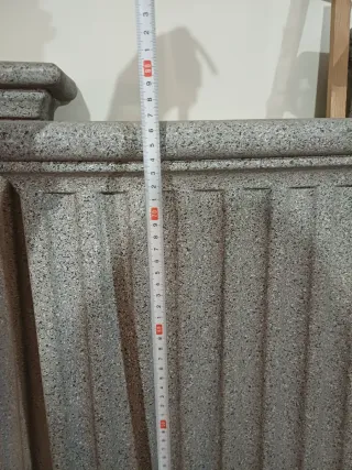 3 Columnas con Capitel