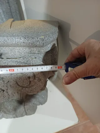 3 Columnas con Capitel