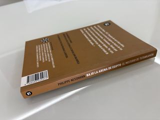 Bajo la arena de Egipto: El misterio de Tutanka...