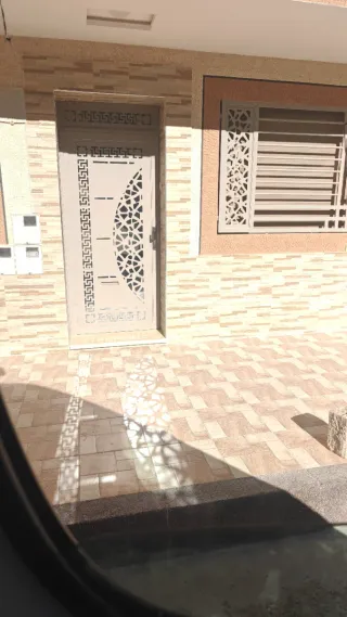 Puerta de entrada 200x100