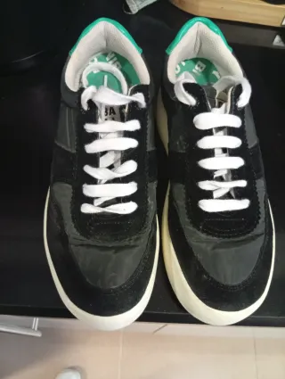 Zapatillas Bimba y Lola Negras y Verdes