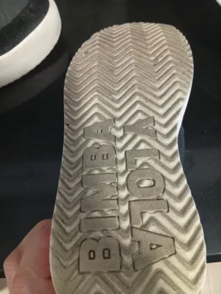 Zapatillas Bimba y Lola Negras y Verdes