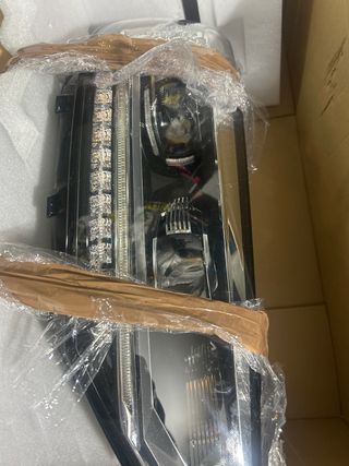 Faro derecho  VW Touran LED ref 5TB941082A