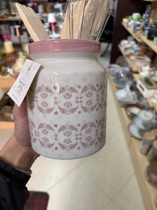 Porta utensili in porcellana bianco e rosa