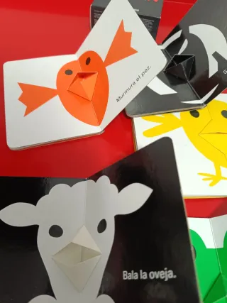 Los colores hablan (Cajita con 7 libros pop-up)...