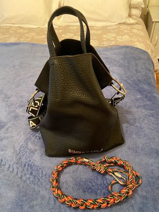 Bolso Bimba y Lola Piel Negro ,