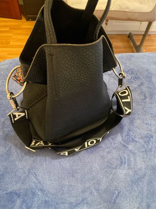 Bolso Bimba y Lola Piel Negro ,